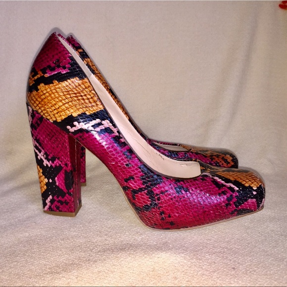 Nine West Faux Snake Platform Heels - Picture 5 of 7